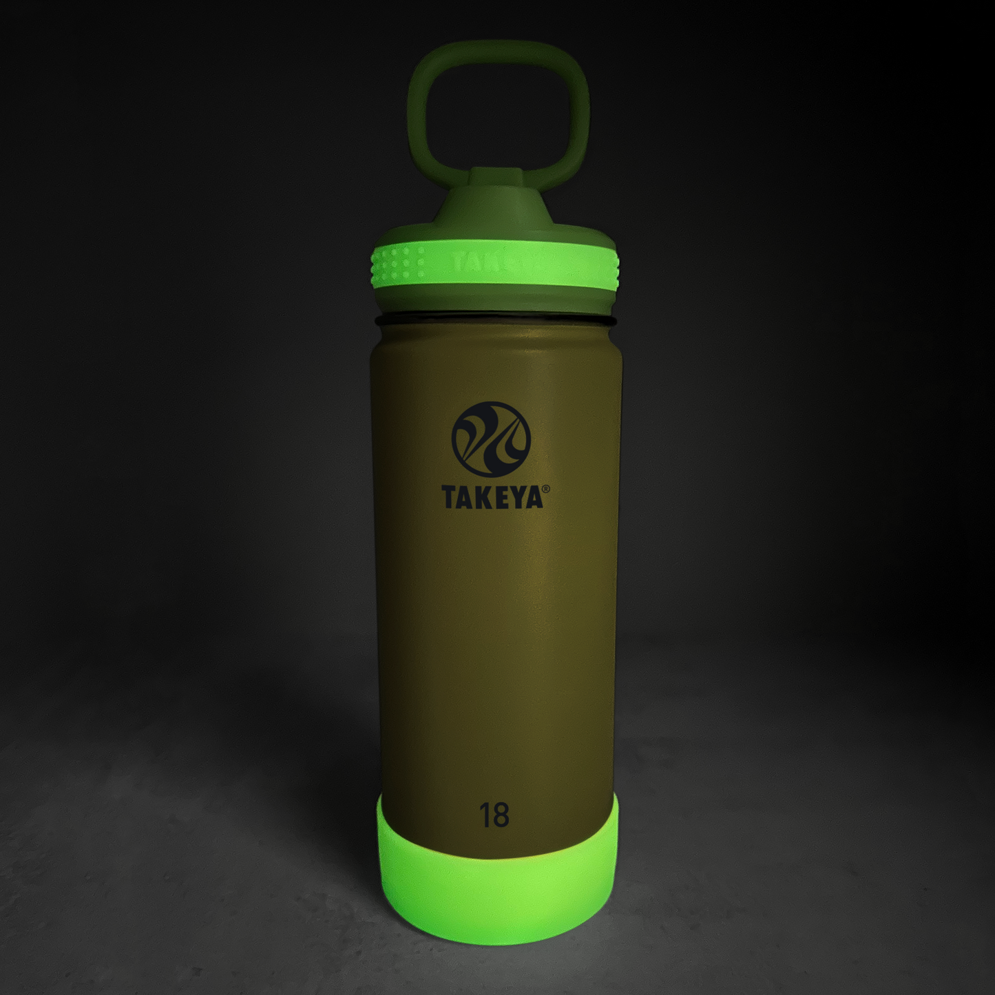 actives-kids-glow-in-the-dark-water-bottle-with-straw-lid-g1 51075-Actives-Kids-Straw-18-GID-LightningGreen-dark-V2.png